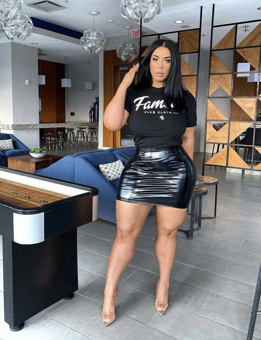 STREETWEAR FAMOUS SCRIPT T-SHIRT (BLK/WHT) - Famous Club Clothing