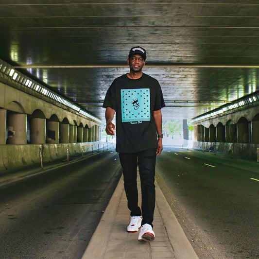 STAR STRUCK T-SHIRT - Famous Club Clothing